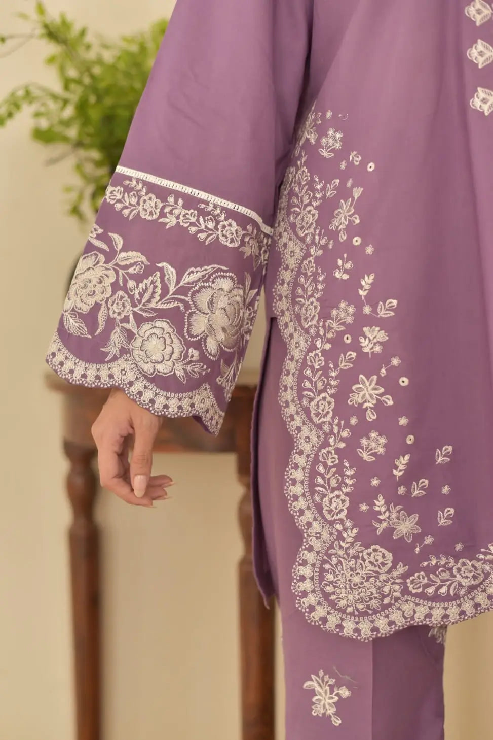Lavender 3 Pcs Women's Stitched Linen Embroidered Suit