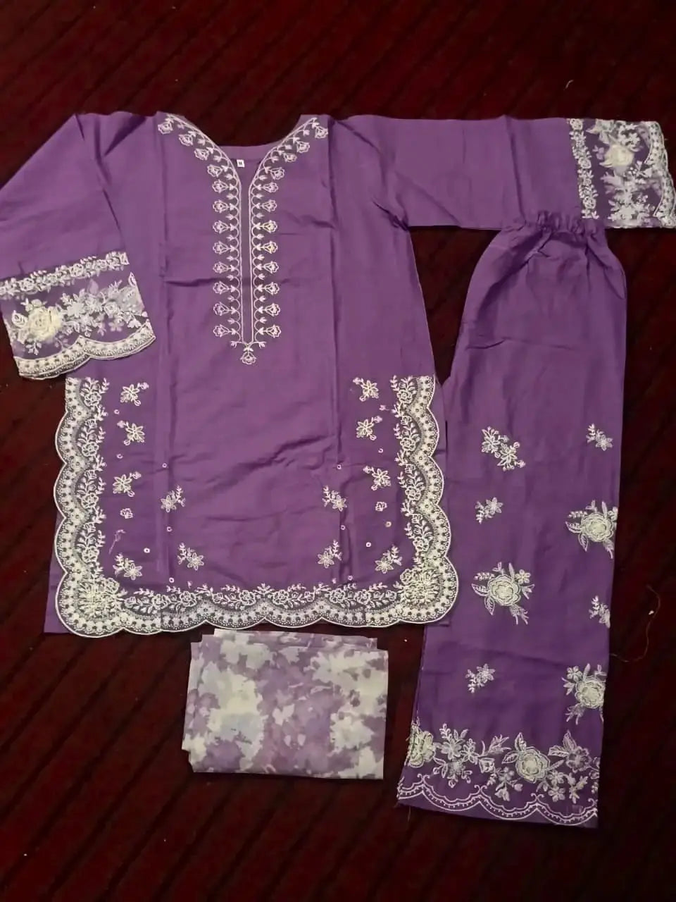 Lavender 3 Pcs Women's Stitched Linen Embroidered Suit